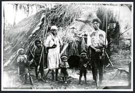 Família afro-brasileira e indígena. Autor: CHUMANSKI, Stanislau.