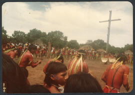 Indígenas Boróros em festa na terra indígena Sangradouro/Volta Grande. Autora: SILVEIRA, Kátia Coimbra da.