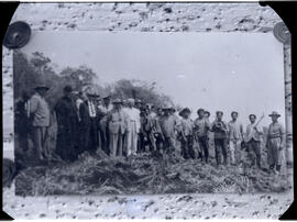 Grupo de indígenas Kaingang.